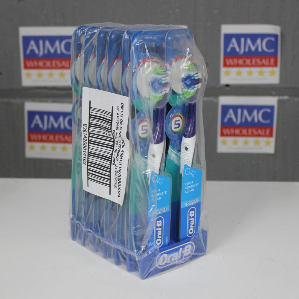 12x Oral-B Complete 5 Way Clean Toothbrush, Medium/40